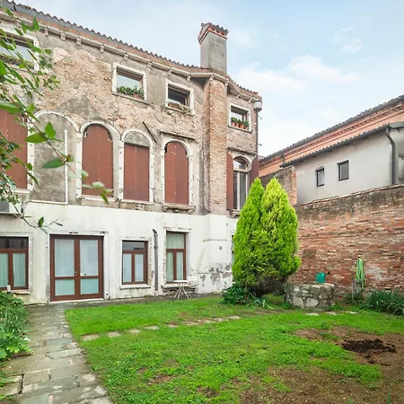 Colorful Venetian R&r Apartmán